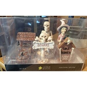 GOBLIN & GHOUL Halloween 6 Piece Decor Set‎ NIB - Great For Halloween Displays